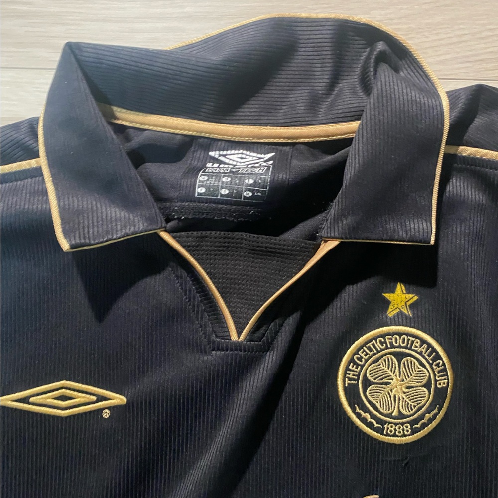 Vintage Umbro Black and Gold Soccer Jersey Celtics - Picture 3 of 3